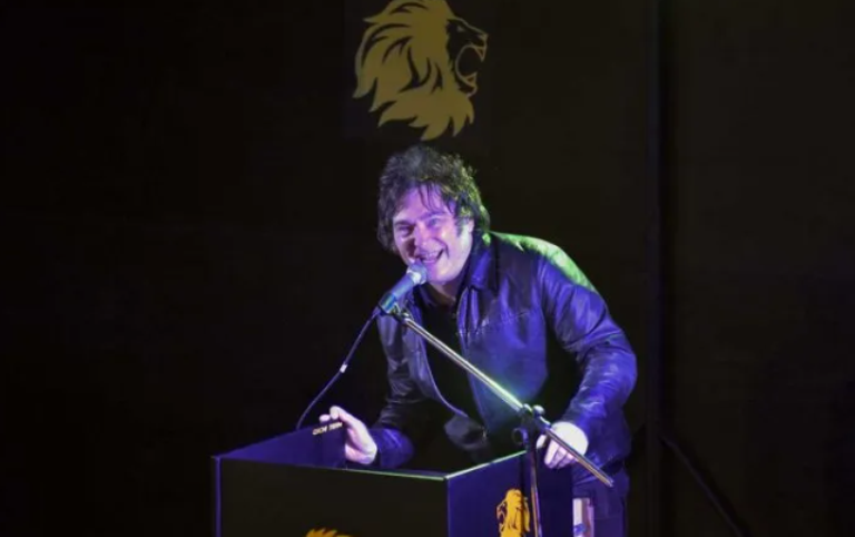 Milei: "El peso es la moneda de la casta y no sirve ni como abono"