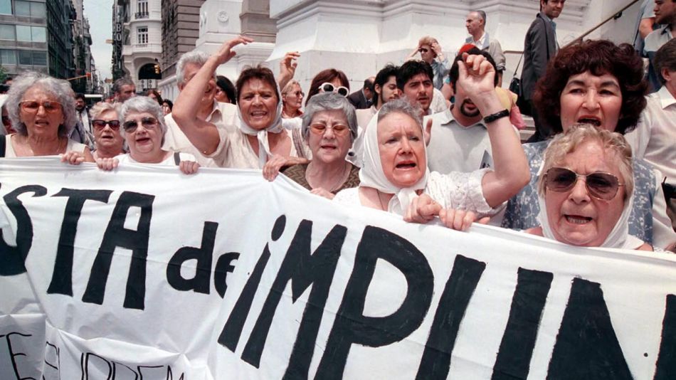 Realizarán diversos actos por los 45 años de Madres de Plaza de Mayo