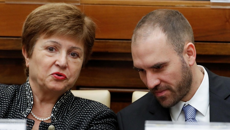 Jugada riesgosa: el Gobierno le paga al FMI, pero caen las reservas