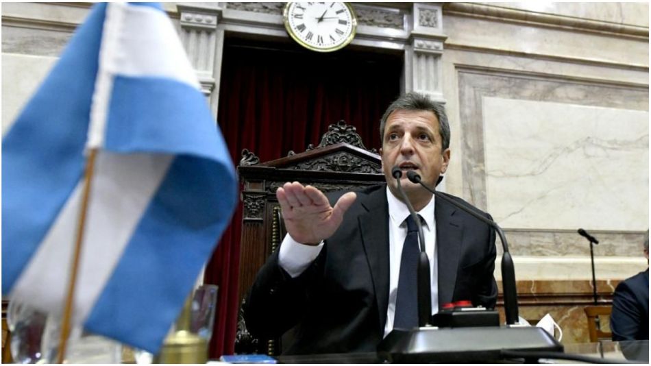 Massa apuntó contra aquellos que "promueven los gritos y peleas"