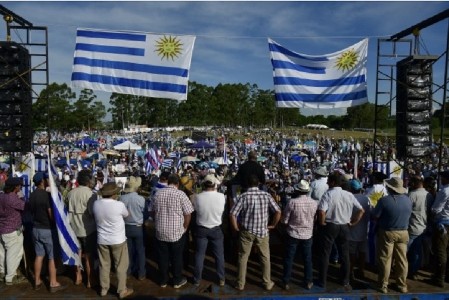 El campo uruguayo estudia transformarse en partido político
