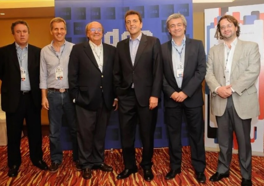 Massa se reunió con un grupo de reconocidos economistas