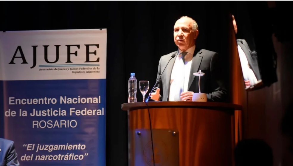 Lorenzetti pidió crear una agencia especial contra el narcotráfico