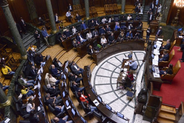 El bloque de Milei vota en contra de todos los proyectos de Larreta