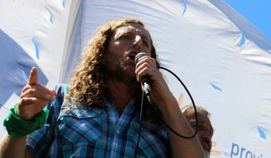 Polémica: ATE no protesta los fines de semana porque “descansan y ven fútbol”