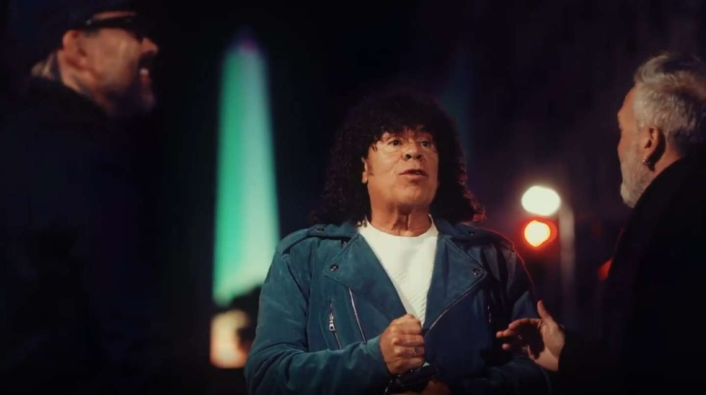 La Mona Jiménez dará un show gratuito en el Obelisco