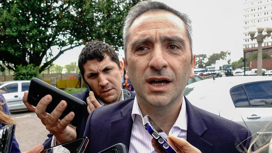 Para Larroque la unidad del FdT no se resuelve "con una simple reunión"