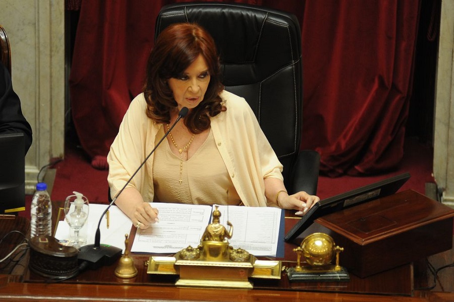 Cristina vuelve a dar pelea: en junio intentará imponer su agenda legislativa