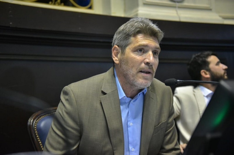 Lenguaje inclusivo: JxC y Avanza Libertad buscan prohibirlo en la PBA