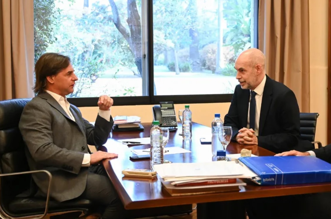 Larreta se reunió con el Presidente de Uruguay y se diferenció del Gobierno