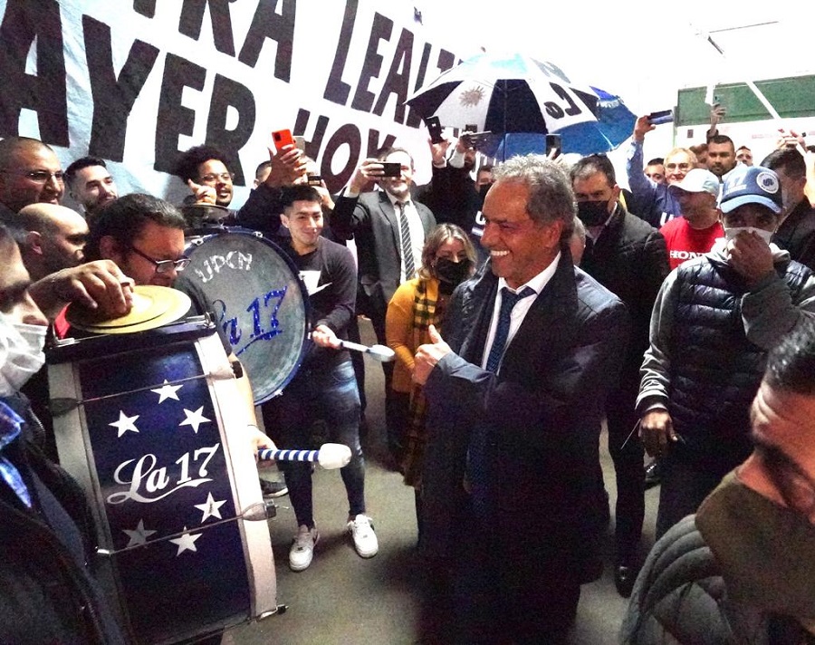 Scioli buscará despegarse de la interna y mira el 2023