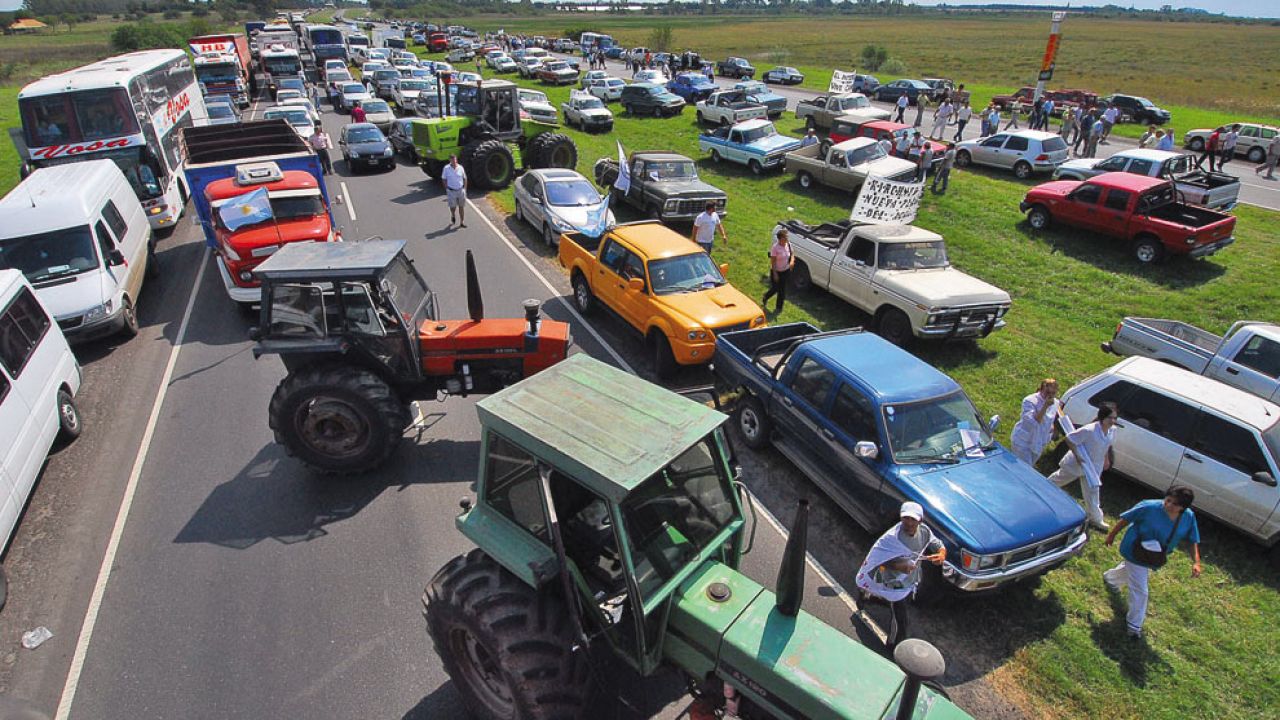 Un sector del campo criticó la idea de Fernández sobre una empresa estatal de granos