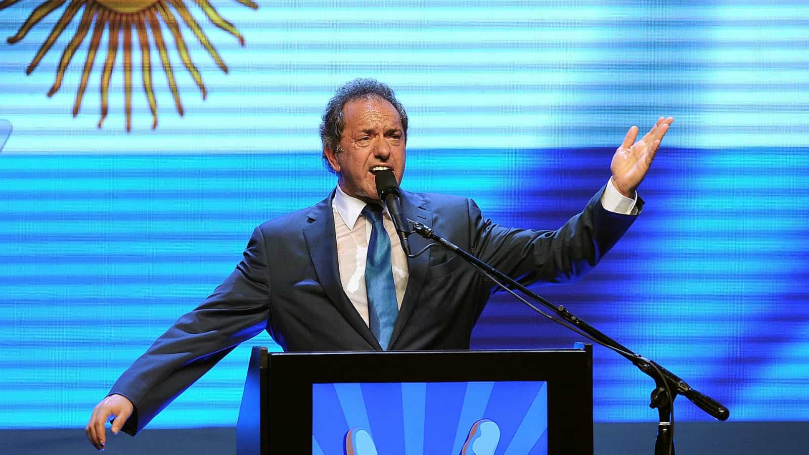 Tres encuestadoras midieron a Daniel Scioli: ¿le alcanza para 2023?
