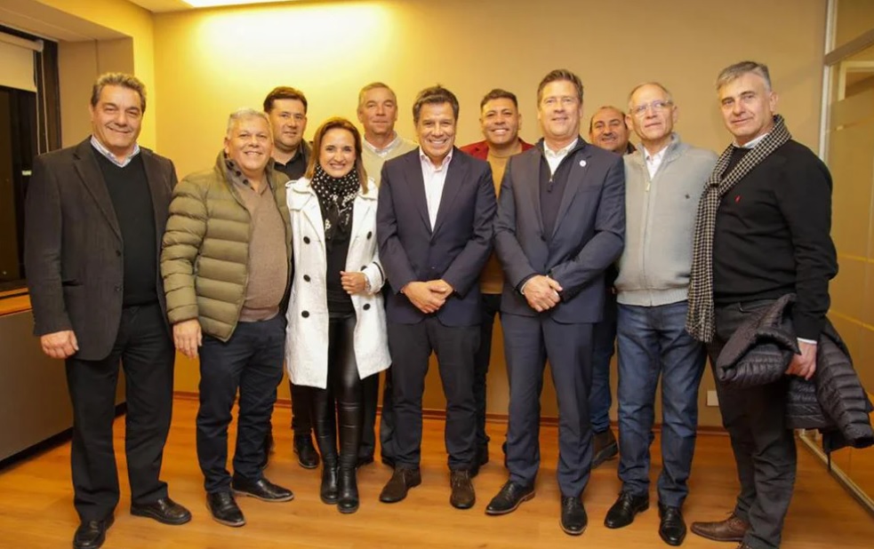 Manes cosecha apoyo para el 2023: se reunió con intendentes cordobeses