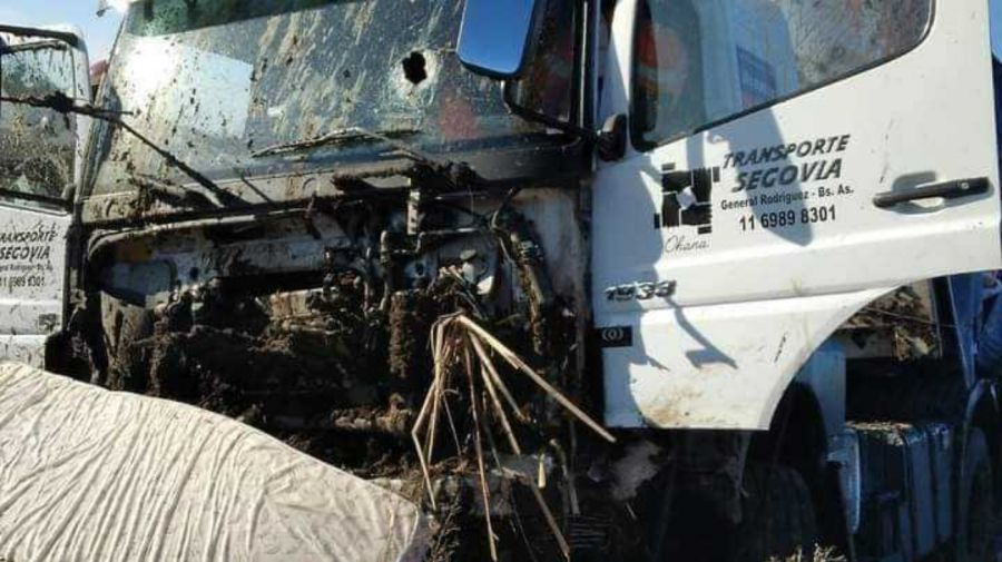 Camionero quiso atravesar un piquete, lo apedrearon y terminó muerto