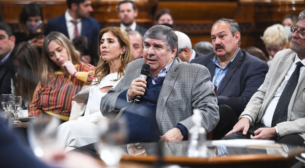 Avanza el proyecto para llevar a 25 los miembros de la Corte