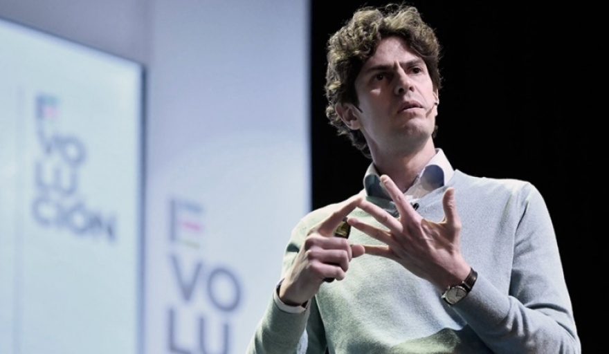 Lousteau advirtió que la inflación mensual "podría llegar a dos dígitos"