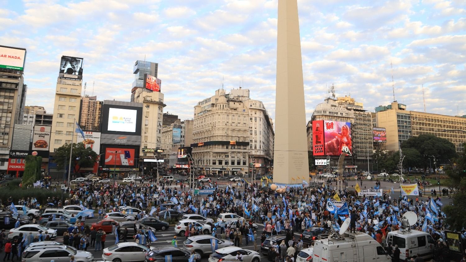 JxC: pelea de halcones y palomas por una marcha contra el gobierno