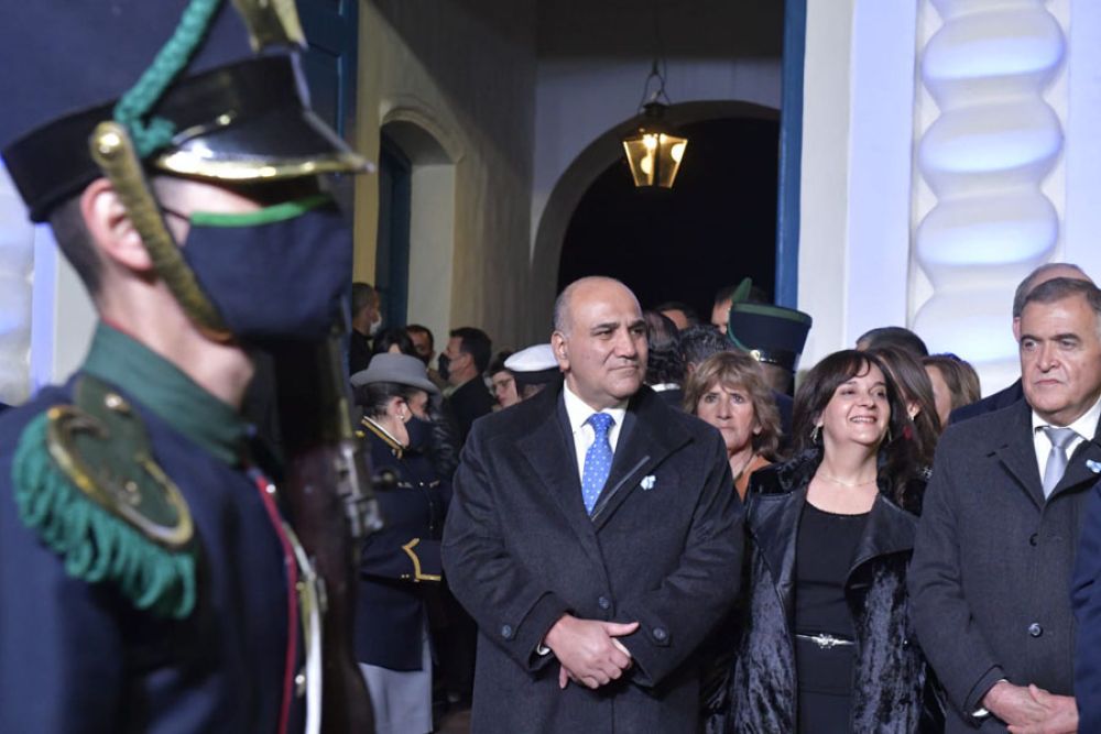 Tucumán: Manzur encabezó la Vigilia por el Día de la Independencia