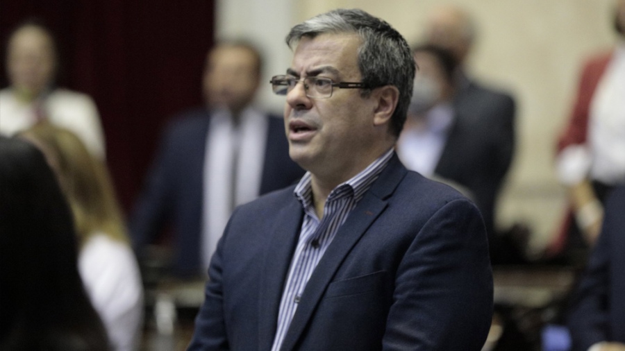 Martínez: "El sobreseimiento a Macri por espionaje es un escándalo"