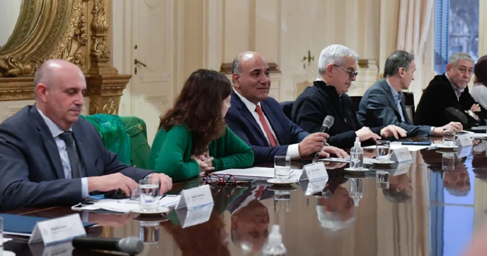 Reunión de Gabinete: Batakis describió un duro escenario económico a futuro