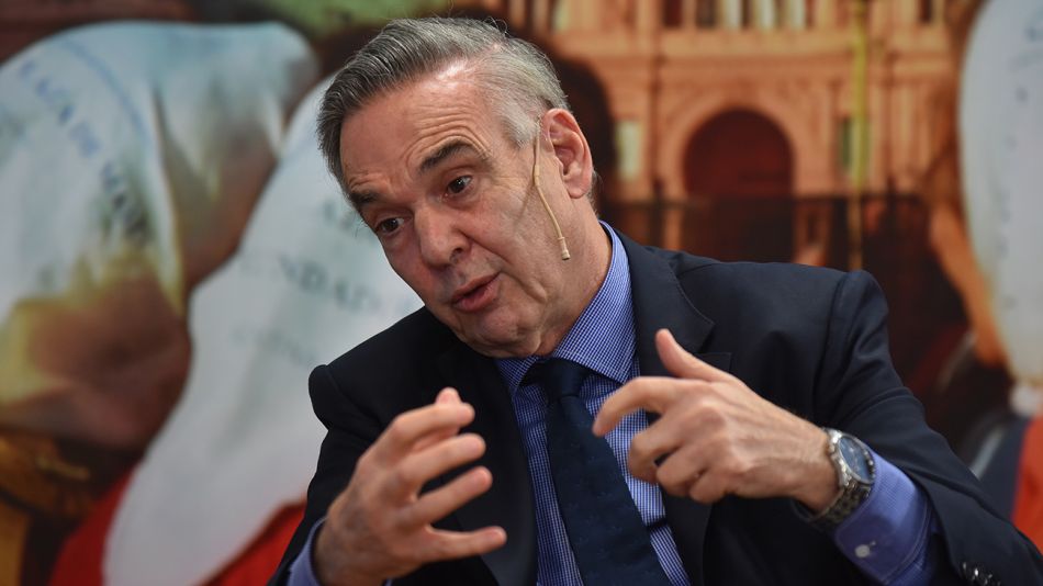 Pichetto sería la puerta de ingreso de los desencantados de Milei a JxC