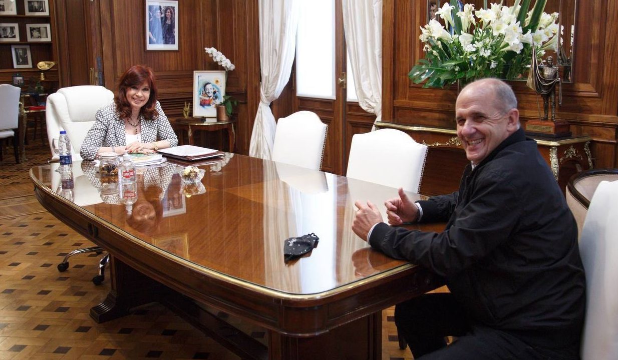 Intendente cristinista reclamó obligar a los productores a liquidar la soja