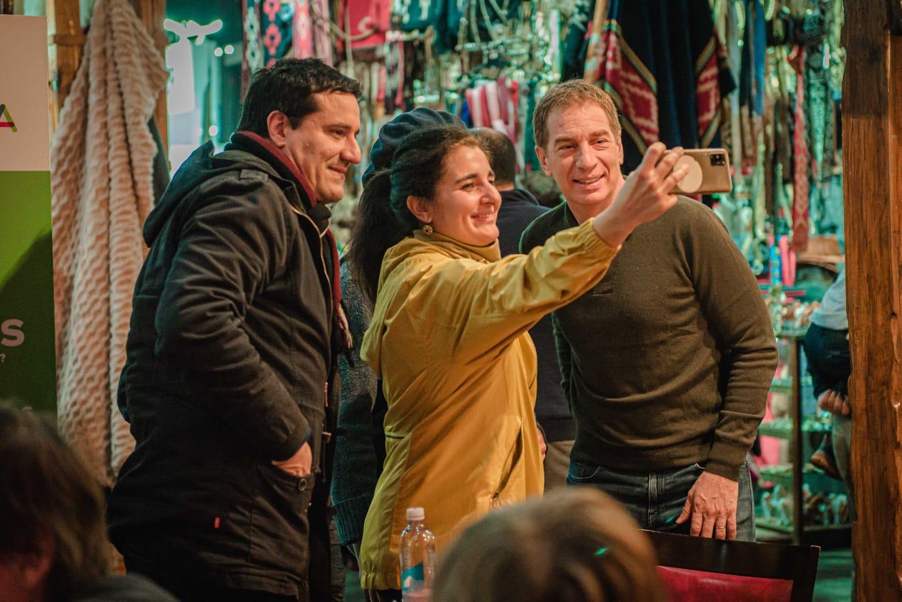 Santilli, Abad y Etchecoin recorrieron La Rural y apoyaron al campo