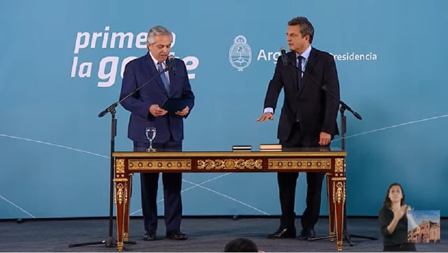 Ante más de 500 personas, Massa asumió como nuevo Ministro de Economía