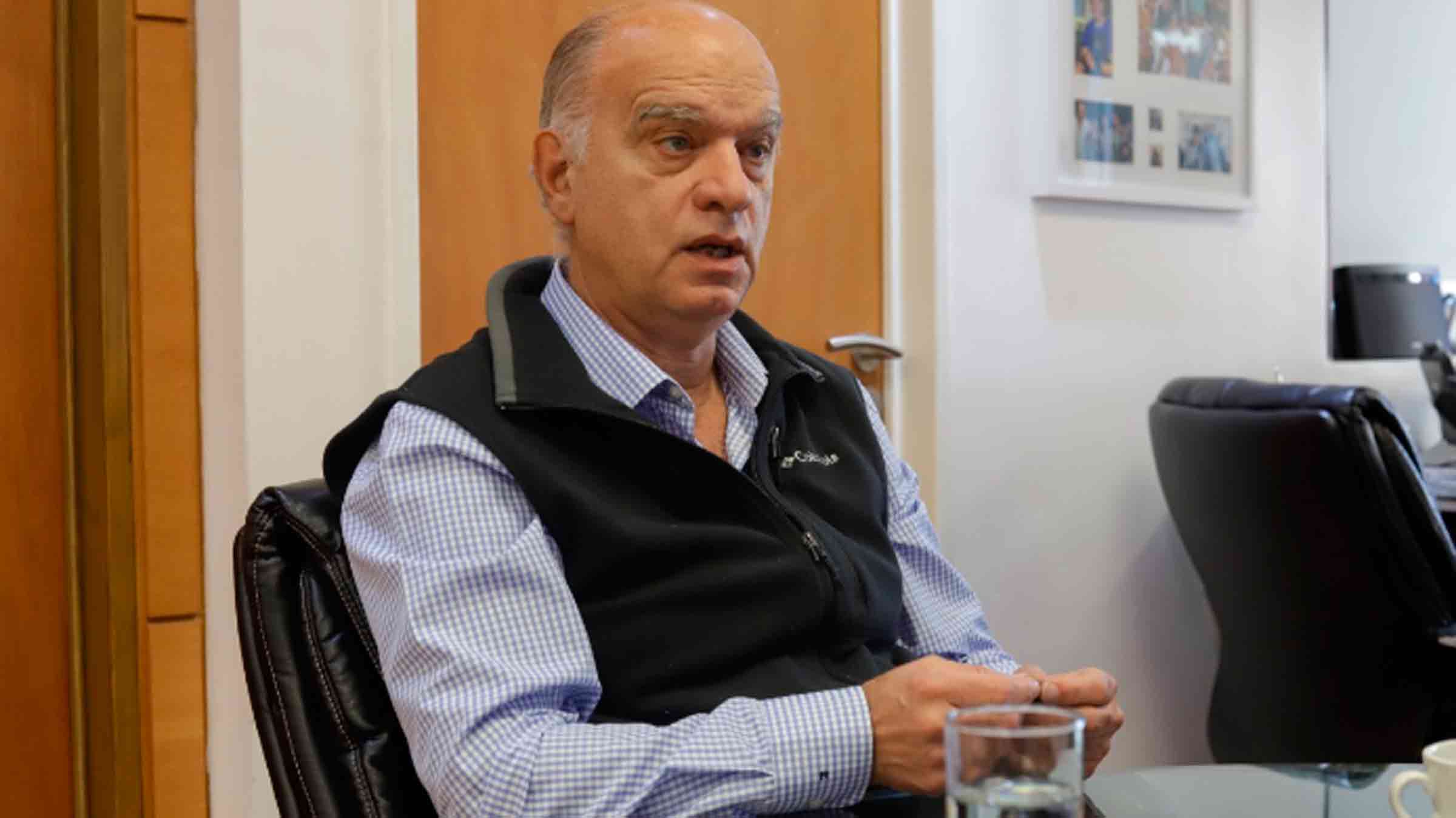 Grindetti anunció una serie de medidas para limitar el gasto público