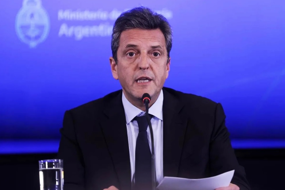 Massa toma el control de Energía desplazando a funcionarios K