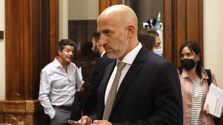 Yacobitti criticó al Gobierno porteño por la quita de planes sociales