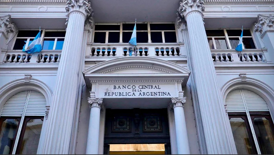 El Central subió la tasa de interés para calmar las expectativas de inflación