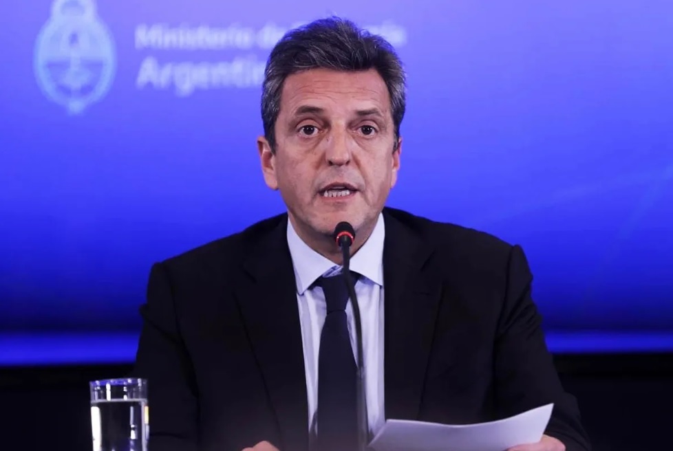 Massa denunció a  empresas que sobrefacturaron importaciones