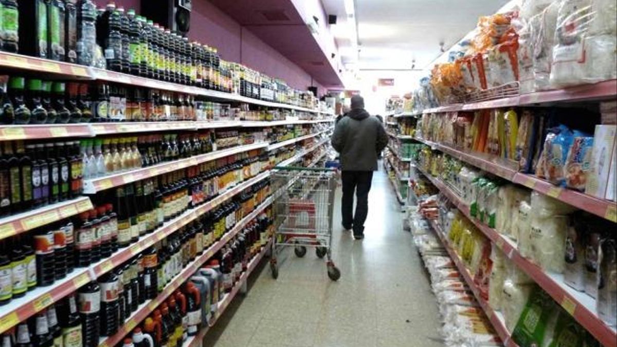 Según una encuesta, el 50% quiere que Massa vaya por los formadores de precios