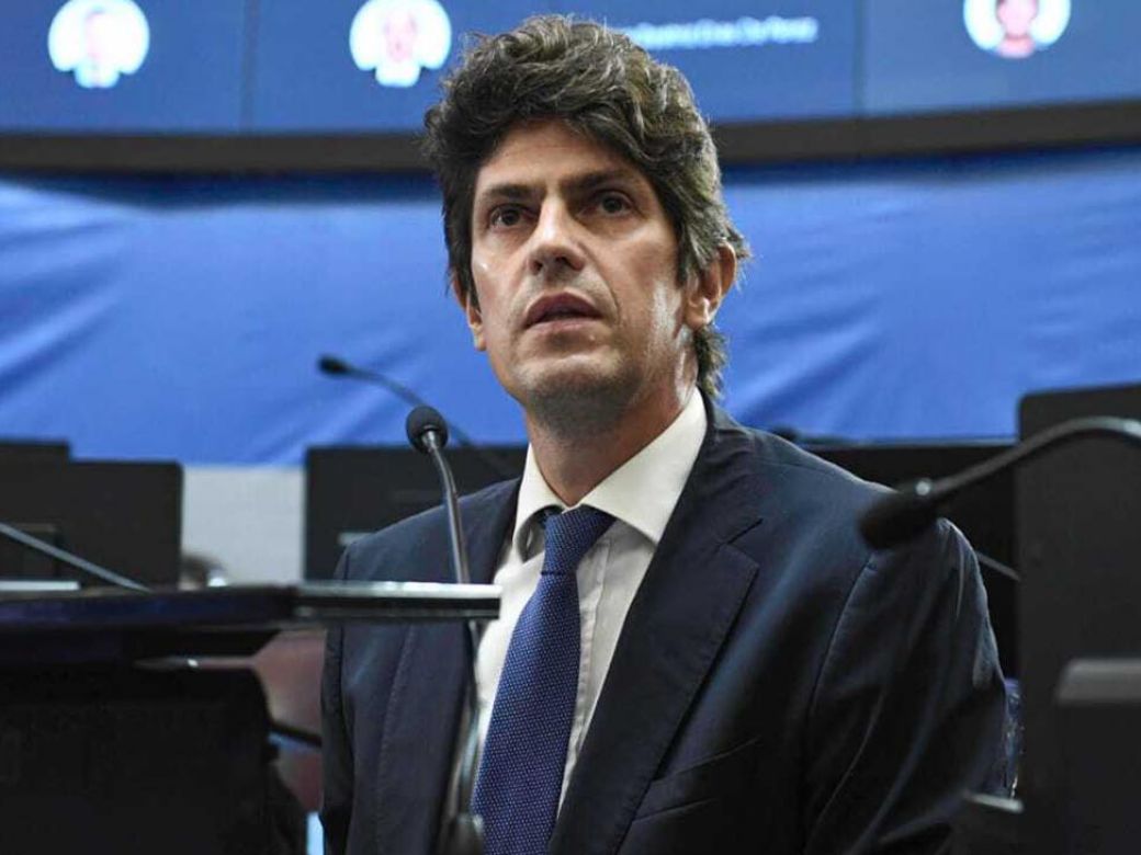 Lousteau: "El Gobierno está en camino al peor ajuste posible"