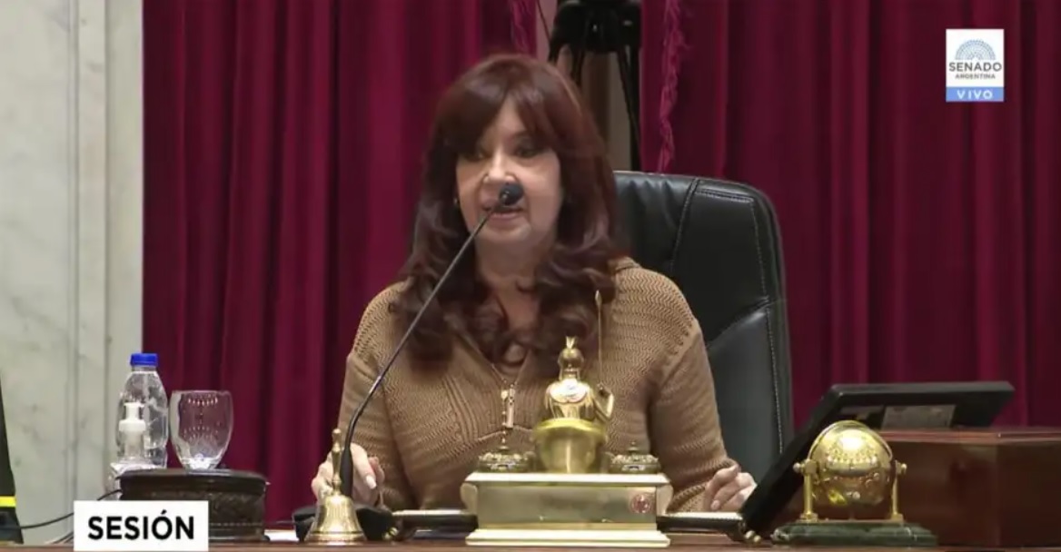 Cristina abrió la sesión en el Senado y se retiró: hubo fuertes cruces