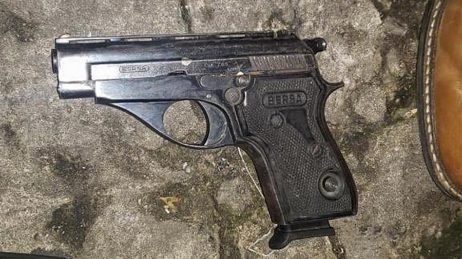 Encontraron casi un centenar de balas en la casa del agresor de Cristina