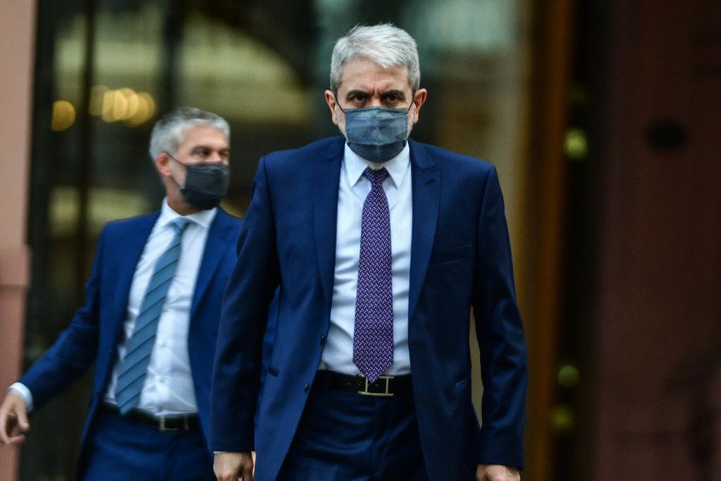 Aníbal Fernández presentó su renuncia pero Alberto no se la aceptó