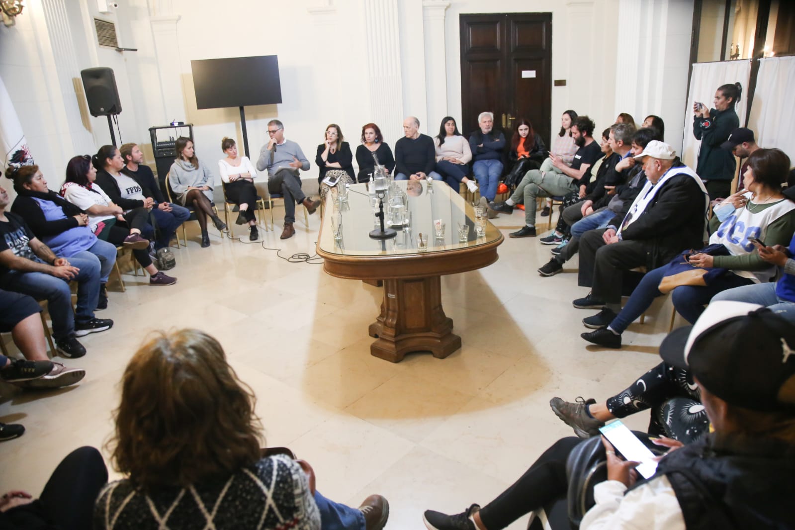 Presentaron las leyes de Tierra, Techo y Trabajo para la Ciudad en la Legislatura