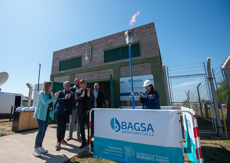 Kicillof se cruzó en un acto con un intendente de JxC: “Nadie se salva solo”