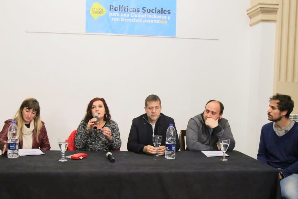 "Con un presupuesto similar al de capitales europeas, en CABA la pobreza supera el 21%"