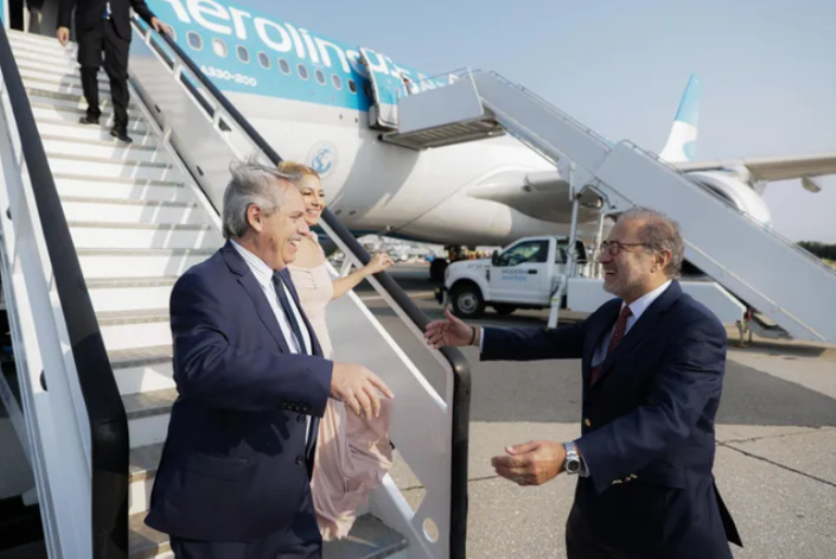 Alberto Fernández llegó a EE.UU. y se reunirá con la titular del FMI