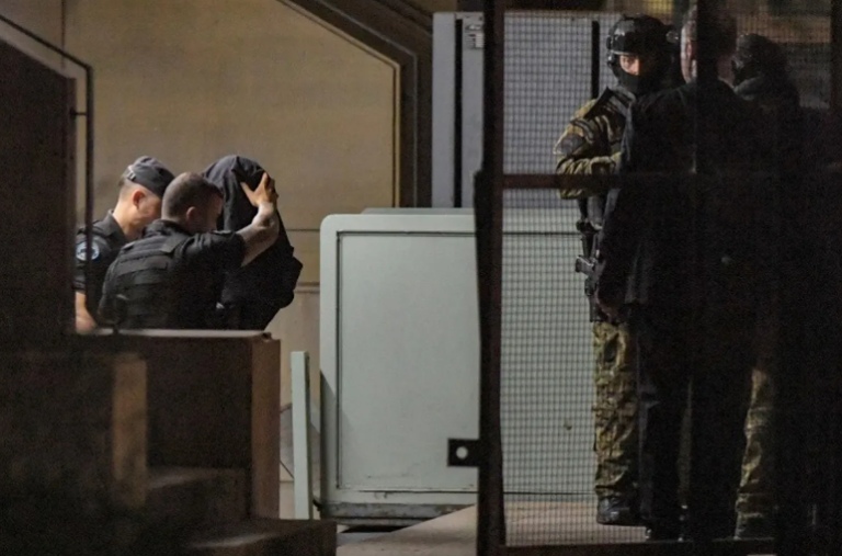 Ataque a CFK: la Justicia decidió mantener preso al líder de la banda