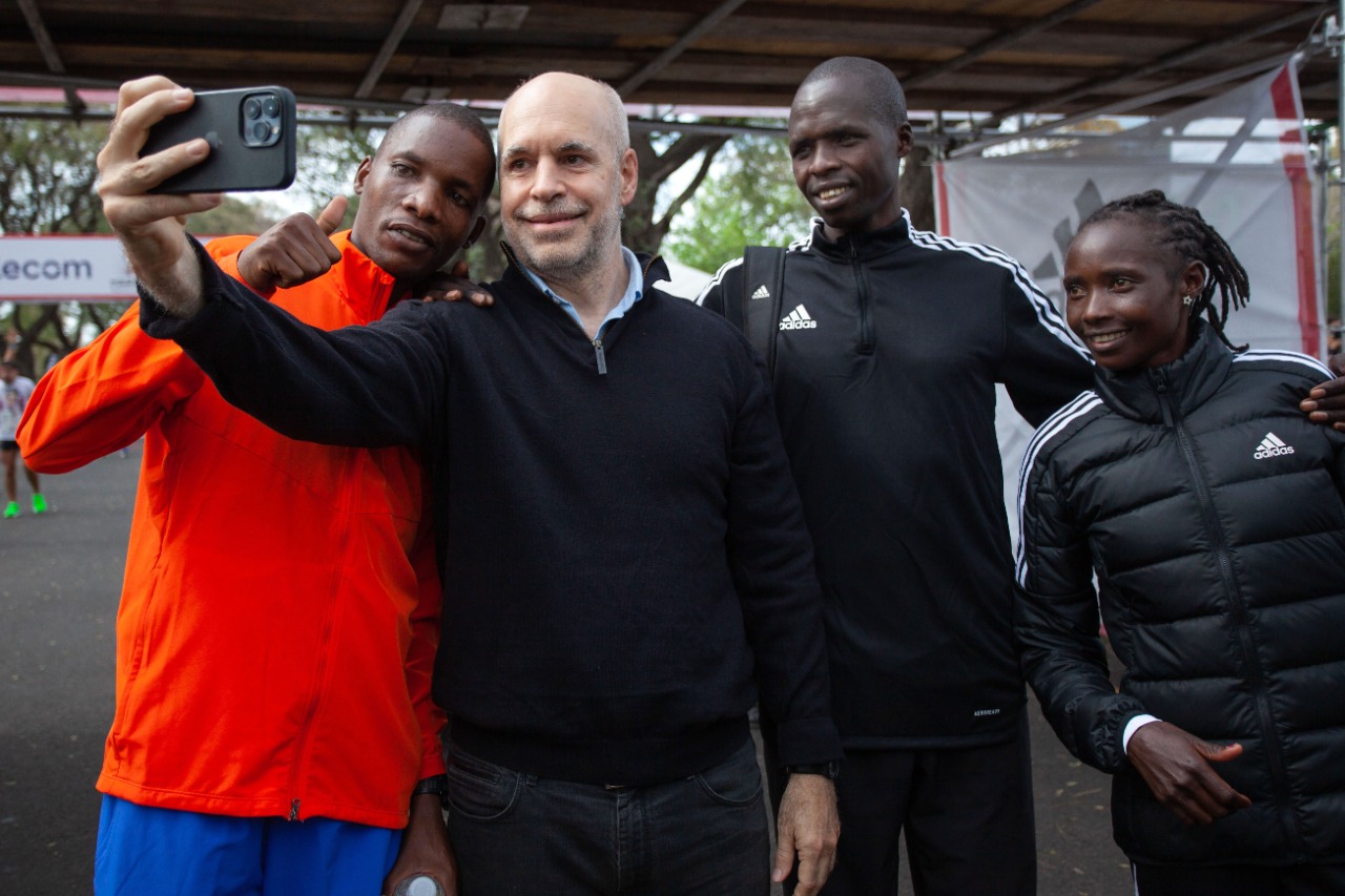 Larreta encabezó la entrega de premios de la Maratón de Buenos Aires