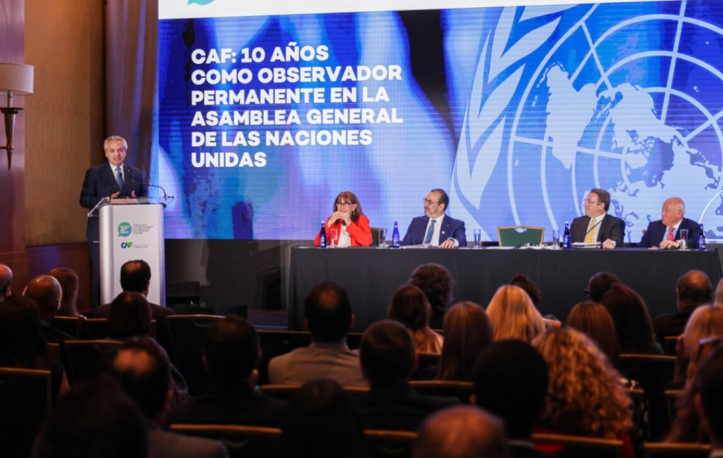 Alberto instó a terminar con los bloqueos económicos en América latina