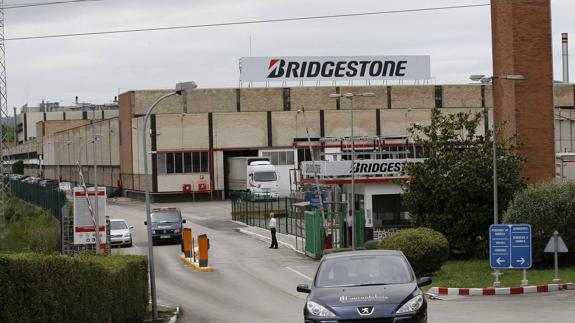 Neumáticos: Bridgestone cierra sus plantas por el conflicto gremial