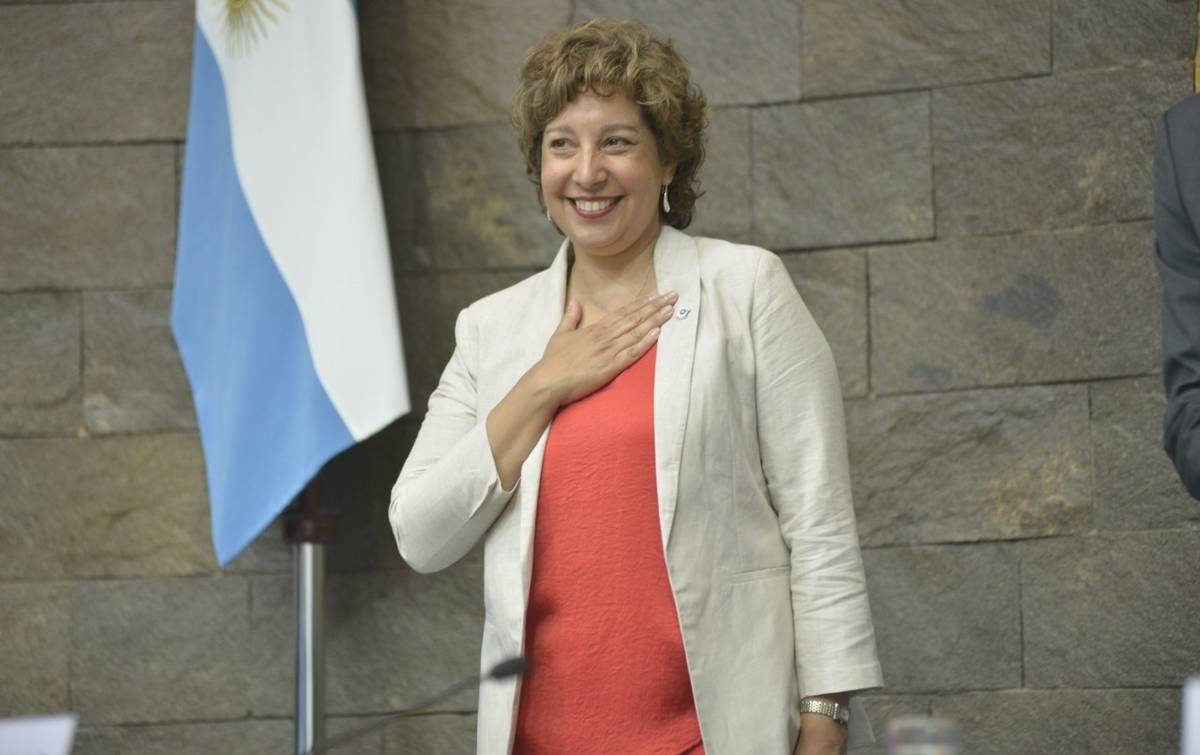 Carreras cruzó a Alcorta: “Si tiene información que haga la denuncia”