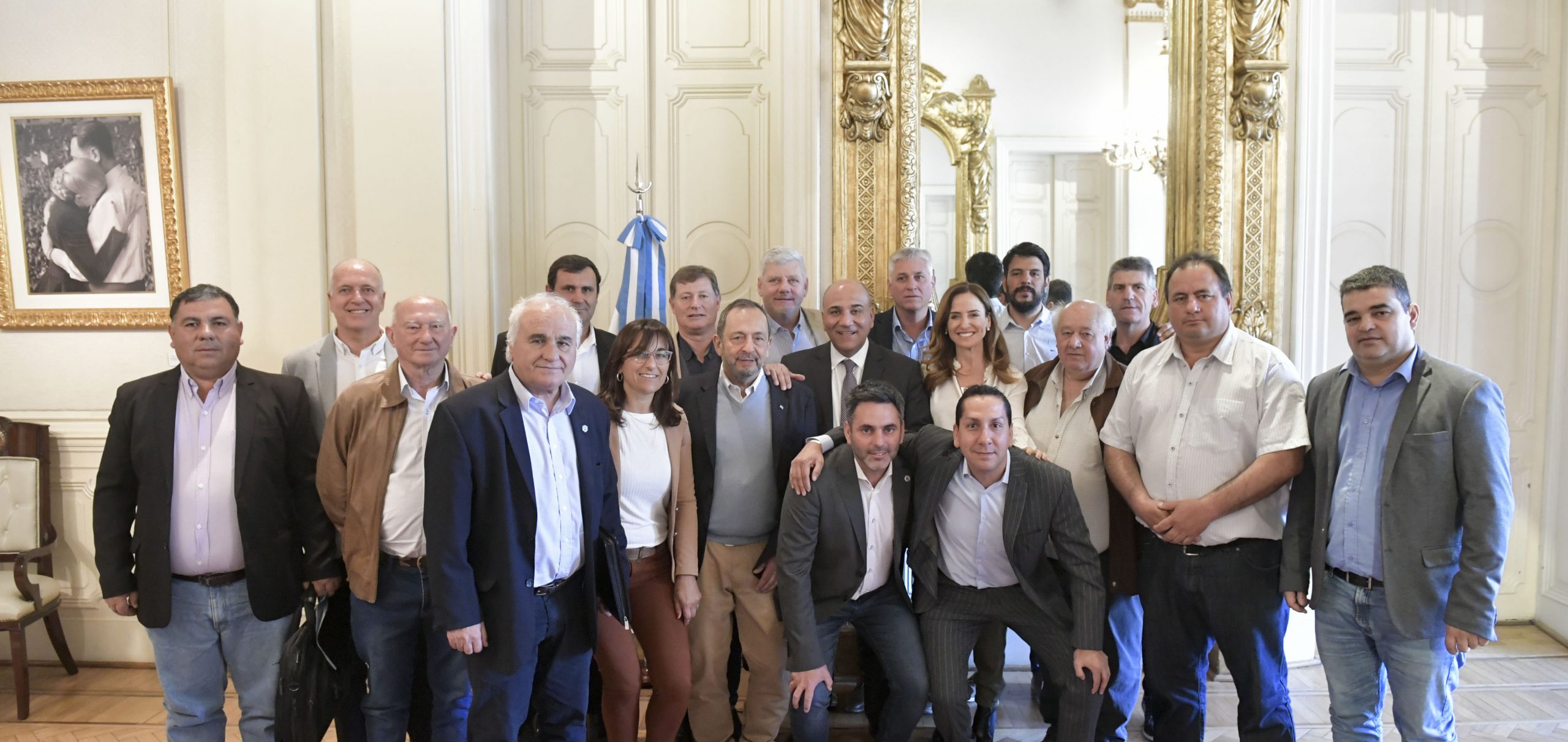 Manzur y Tolosa Paz recibieron a intendentes cordobeses