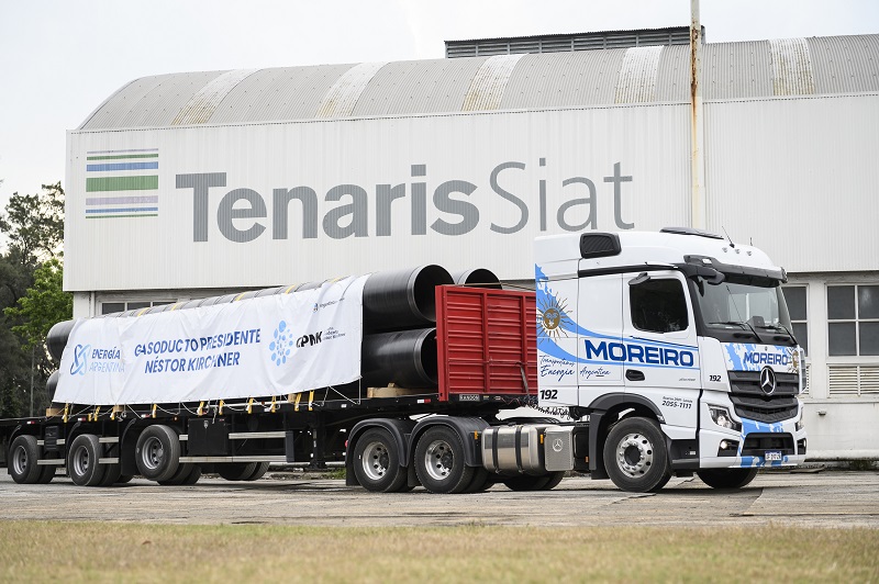 Iniciaron el traslado de los caños para el Gasoducto Presidente Néstor Kirchner